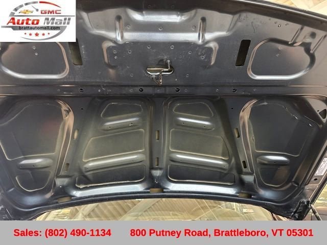 Used 2022 Chevrolet Silverado 1500 Custom AWD/4WD image 25