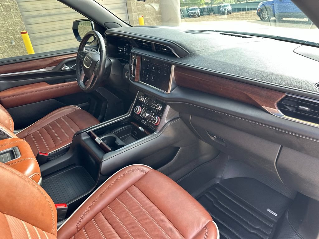 Certified 2023 GMC Yukon XL Denali Ultimate AWD/4WD image 35