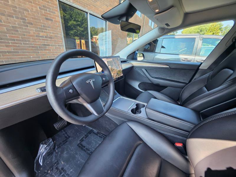 Used 2023 Tesla Model Y Long Range AWD/4WD image 39