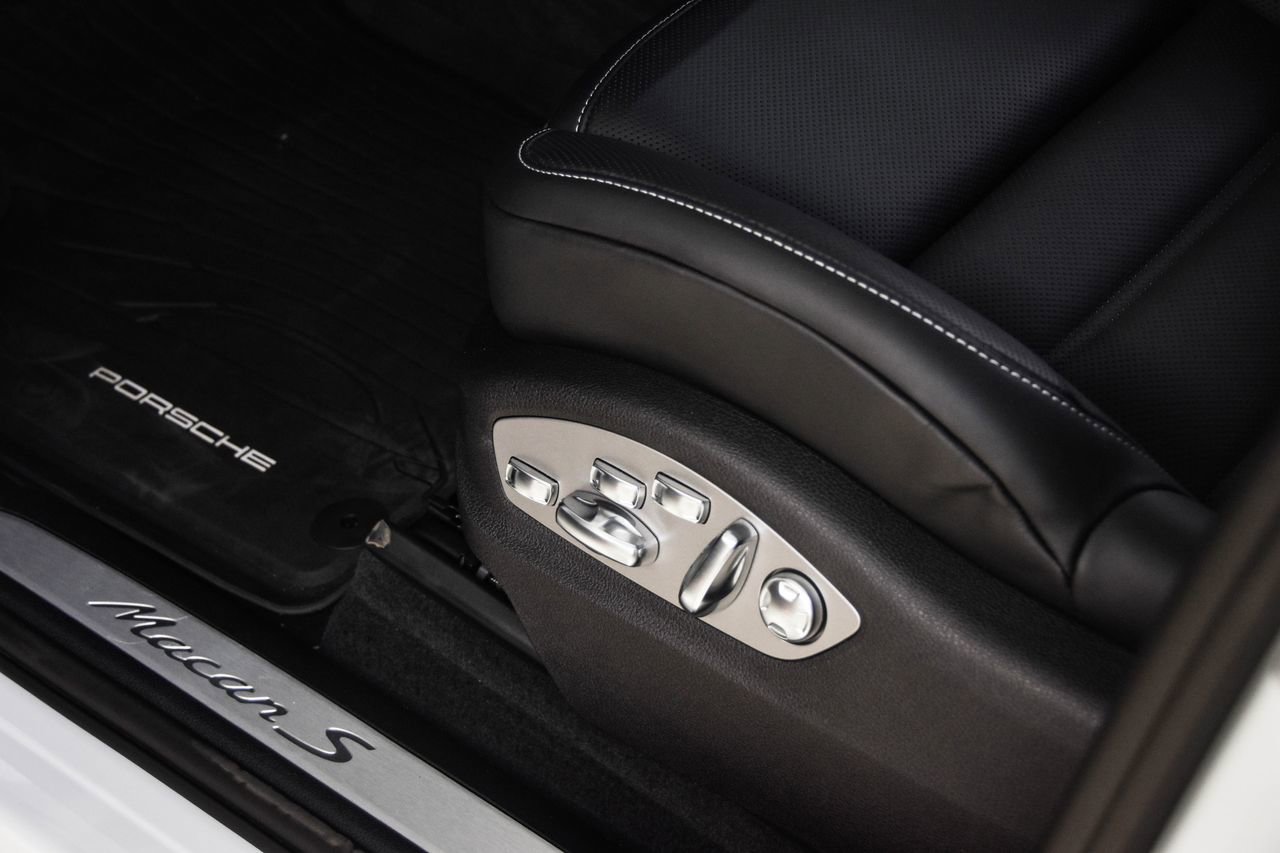 Used 2026 Porsche Macan S image 14