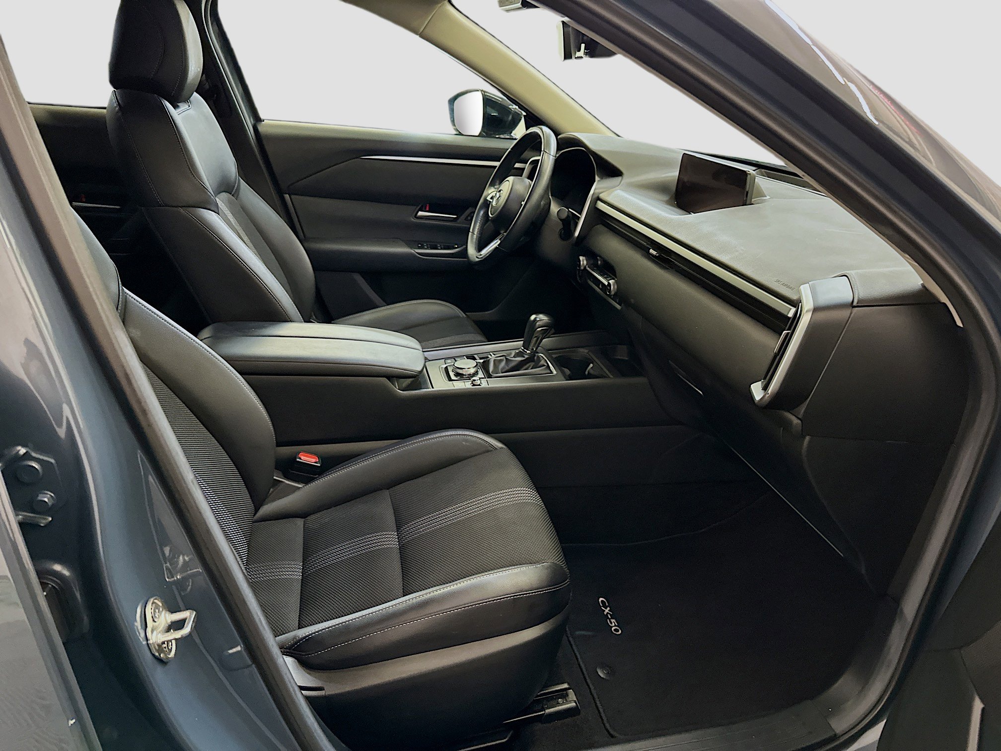 Used 2024 MAZDA CX-50 AWD 2.5 S w/ Premium Package image 34