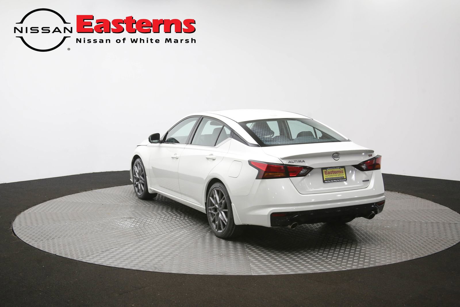 Used 2024 Nissan Altima 2.0 SR FWD image 63