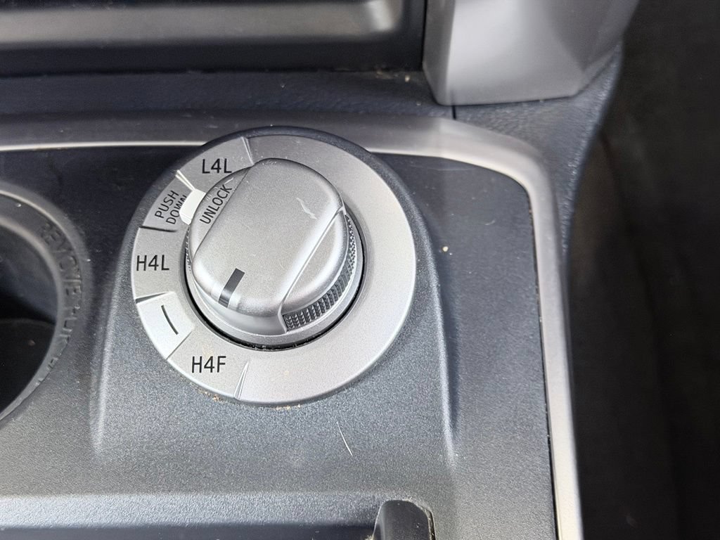Used 2020 Toyota 4Runner Limited AWD/4WD image 54