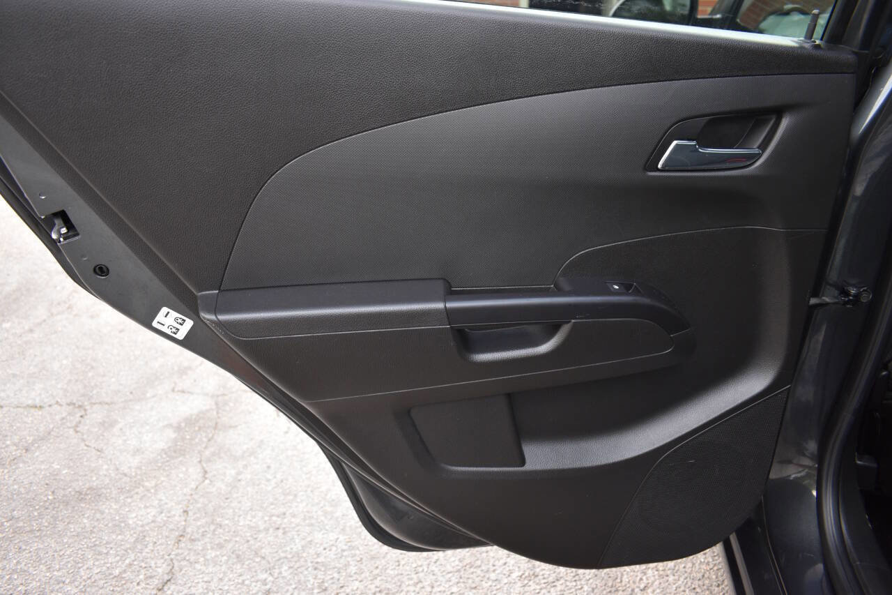 Used 2019 Chevrolet Sonic LT image 11