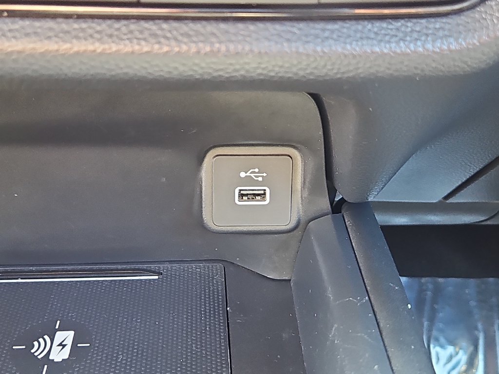 Certified 2024 Honda HR-V EX-L image 17