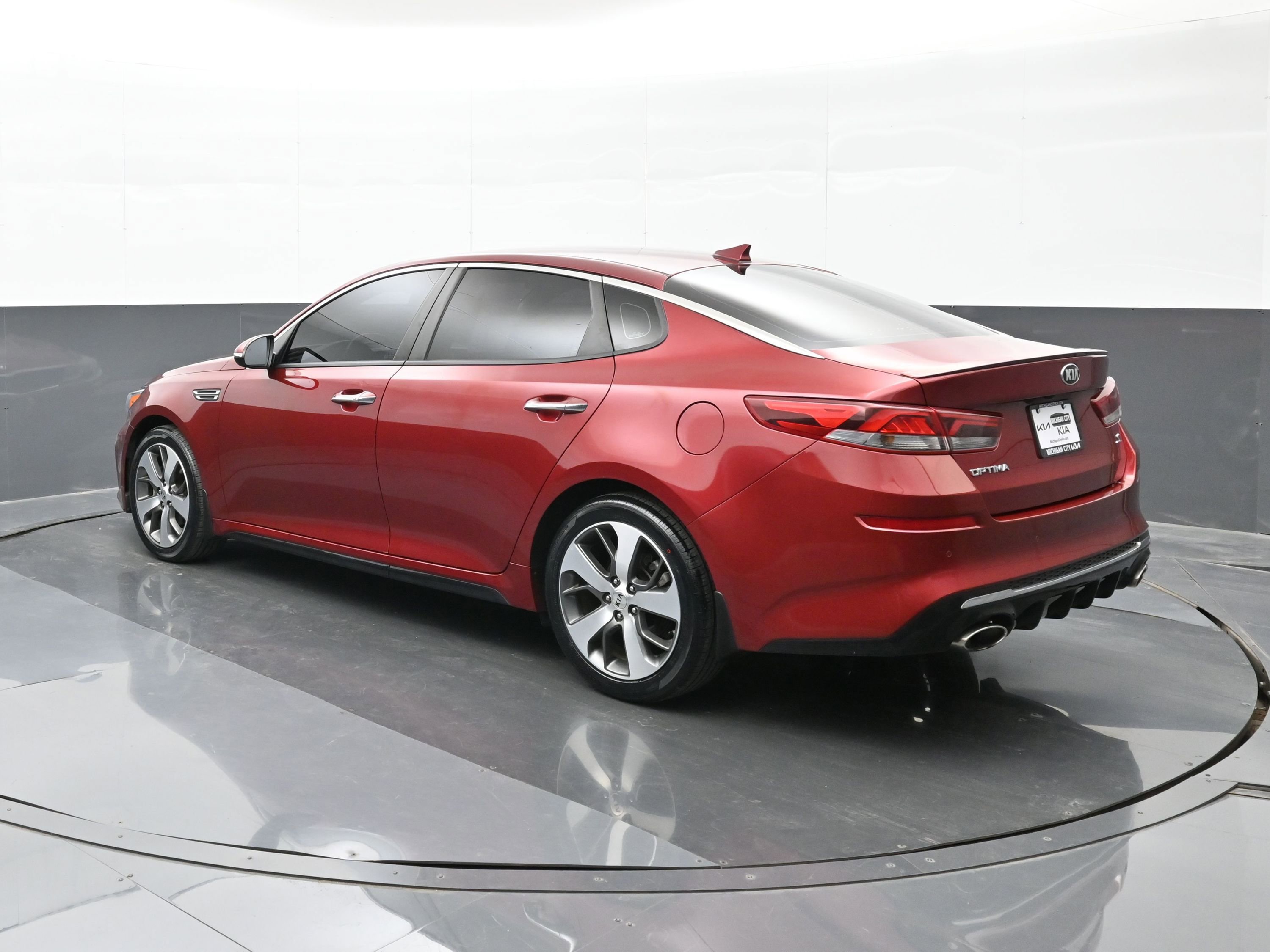 Used 2019 Kia Optima S image 6