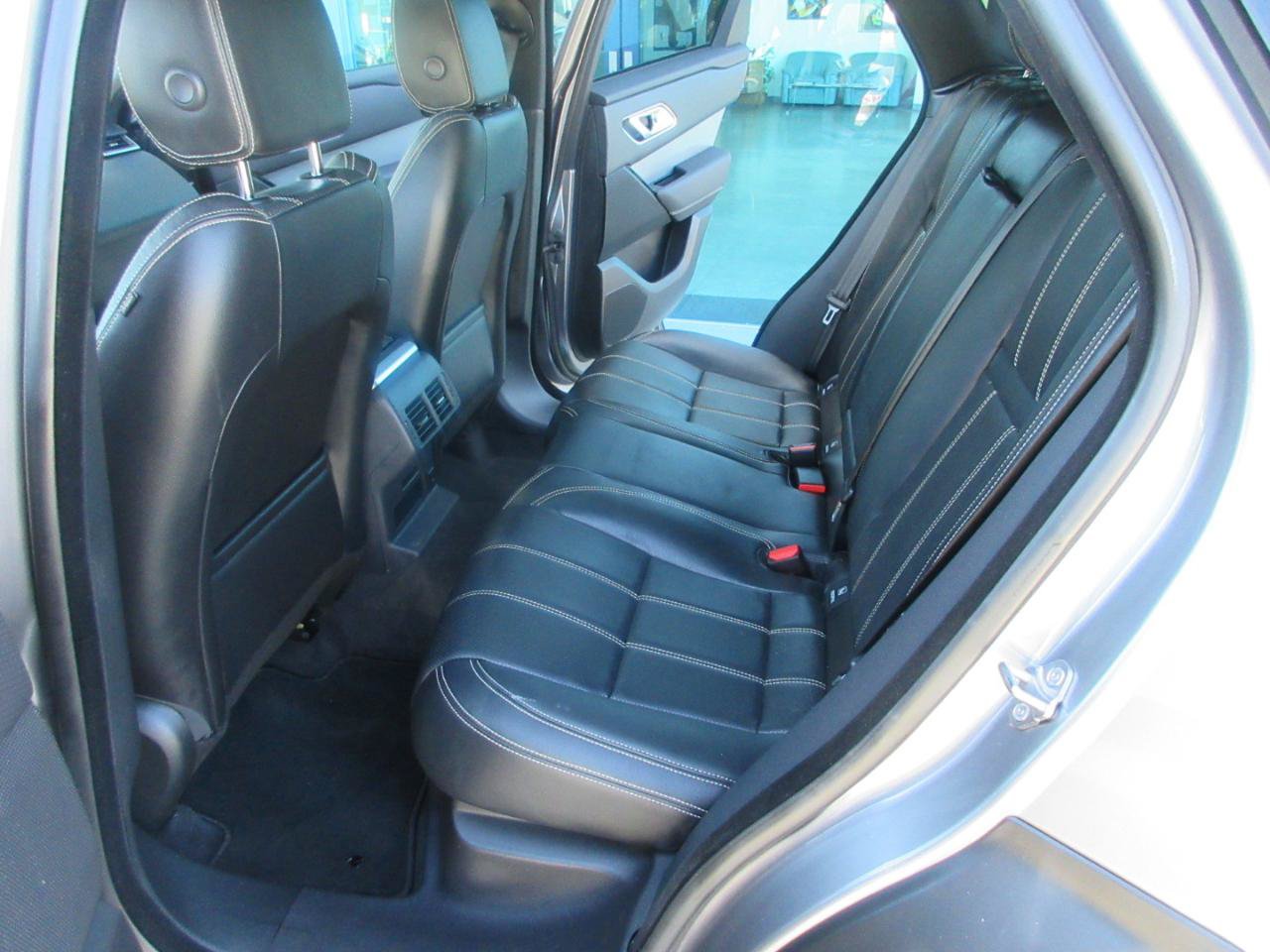 Used 2023 Land Rover Range Rover Velar R-Dynamic S AWD/4WD image 41