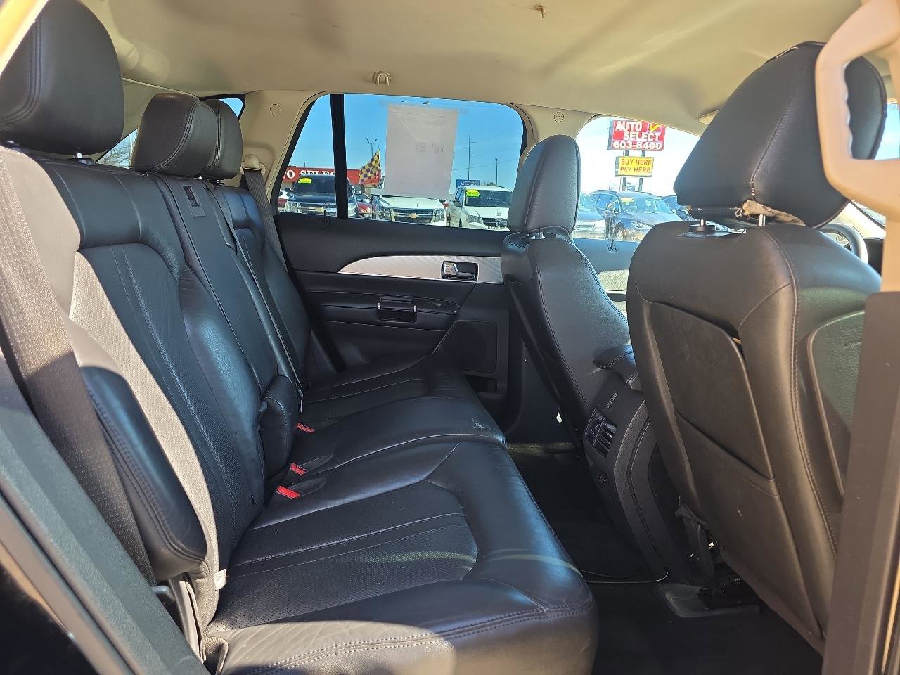 Used 2012 Lincoln MKX FWD image 21