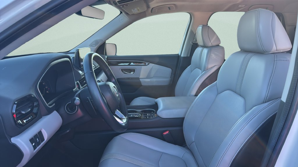 Used 2024 Honda Pilot Touring image 9