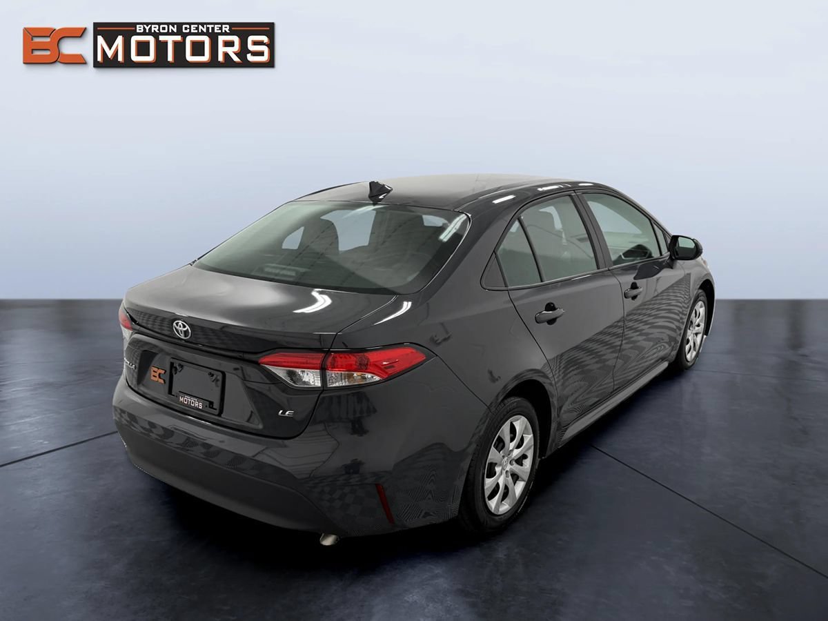Used 2025 Toyota Corolla LE FWD image 6