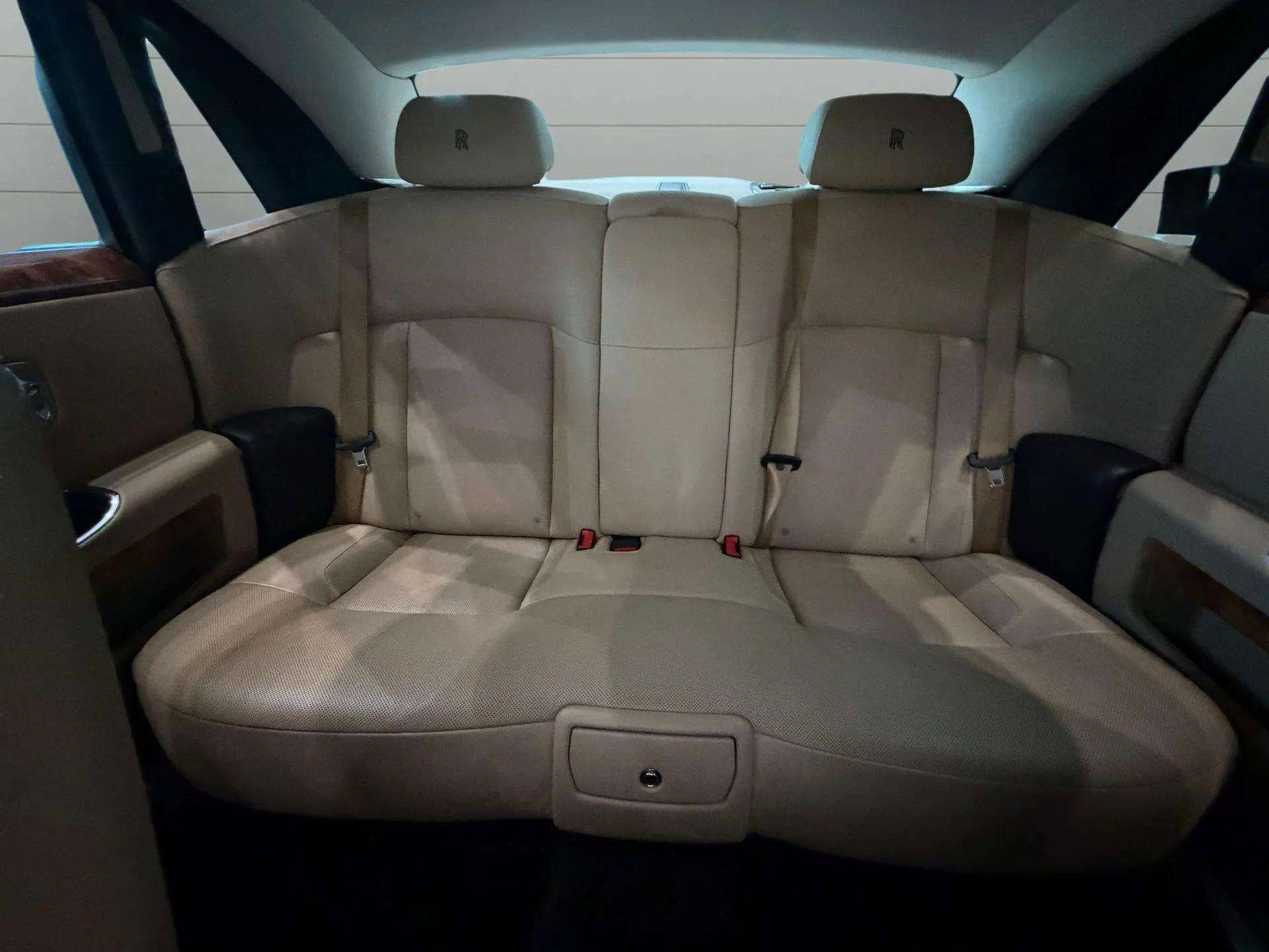 Used 2012 Rolls-Royce Ghost image 34