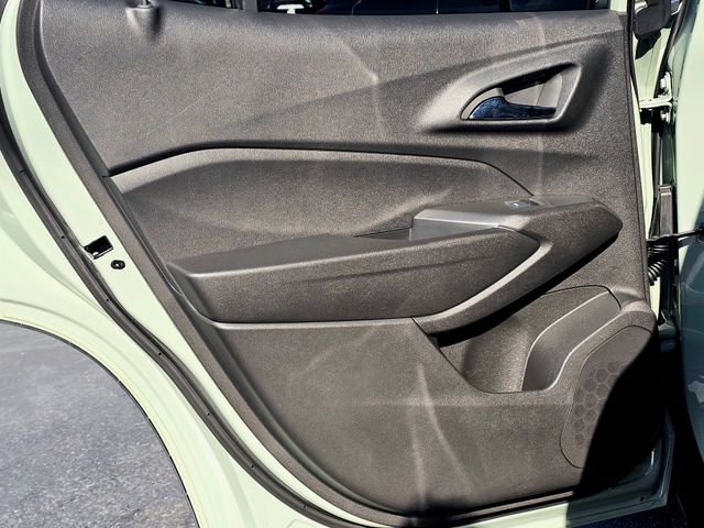 Used 2025 Chevrolet Trax ACTIV w/ Sunroof Package image 26