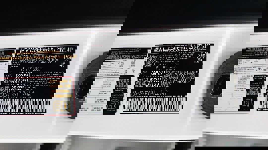 Used 2024 Mercedes-Benz GLE 350 4MATIC w/ Driver Assistance Package image 48