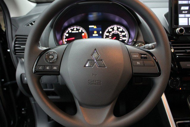 New 2026 Mitsubishi Eclipse Cross LE AWD/4WD image 8