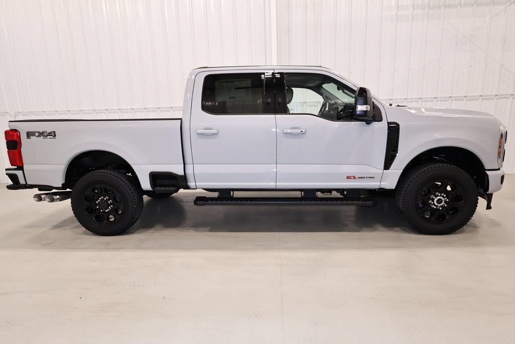 New 2026 Ford F350 Lariat w/ Black Appearance Package AWD/4WD image 2
