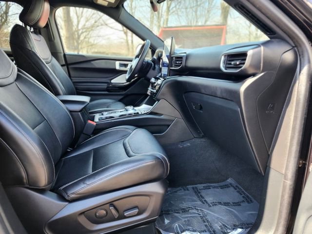 Used 2017 Ford Explorer Sport w/ Equipment Group 401A image 11