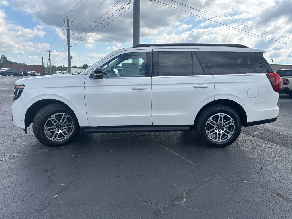 New 2025 Ford Expedition Active image 4
