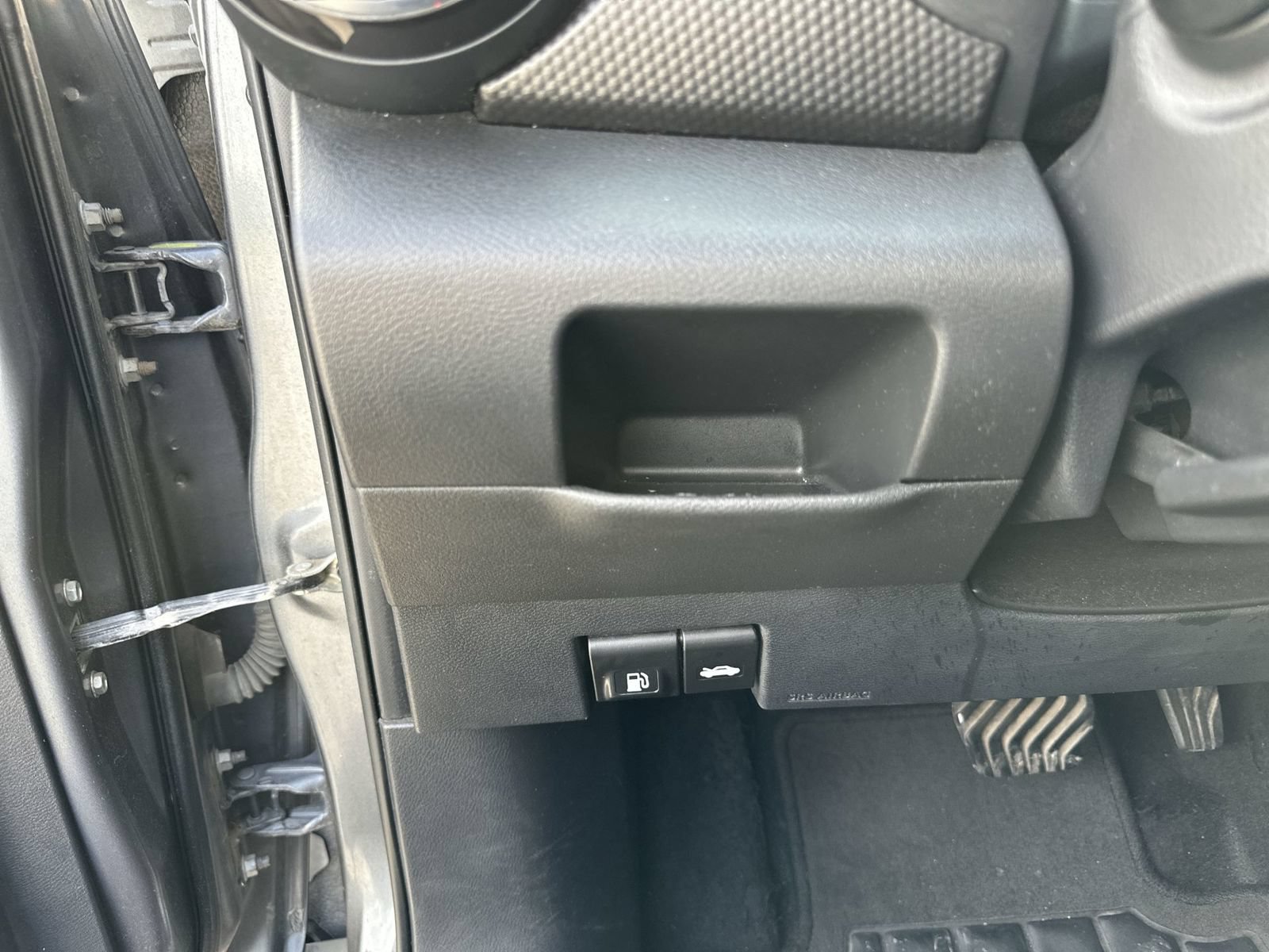 Used 2021 Nissan Kicks SV FWD image 17