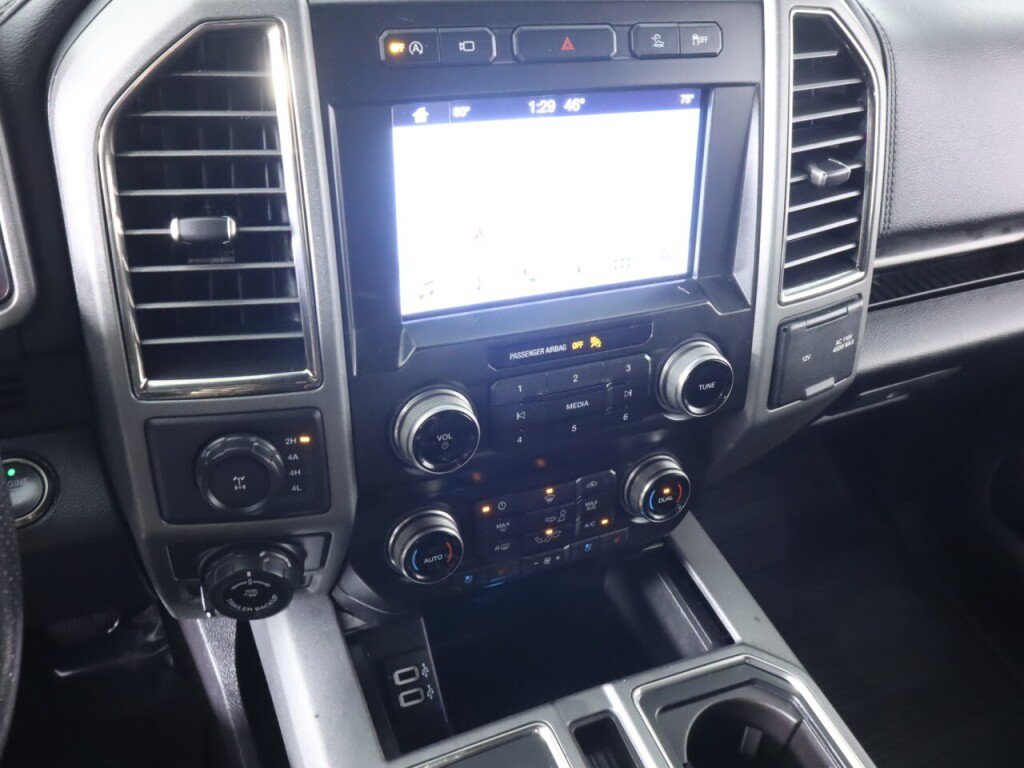 Used 2019 Ford F150 Raptor w/ Equipment Group 802A Luxury AWD/4WD image 17