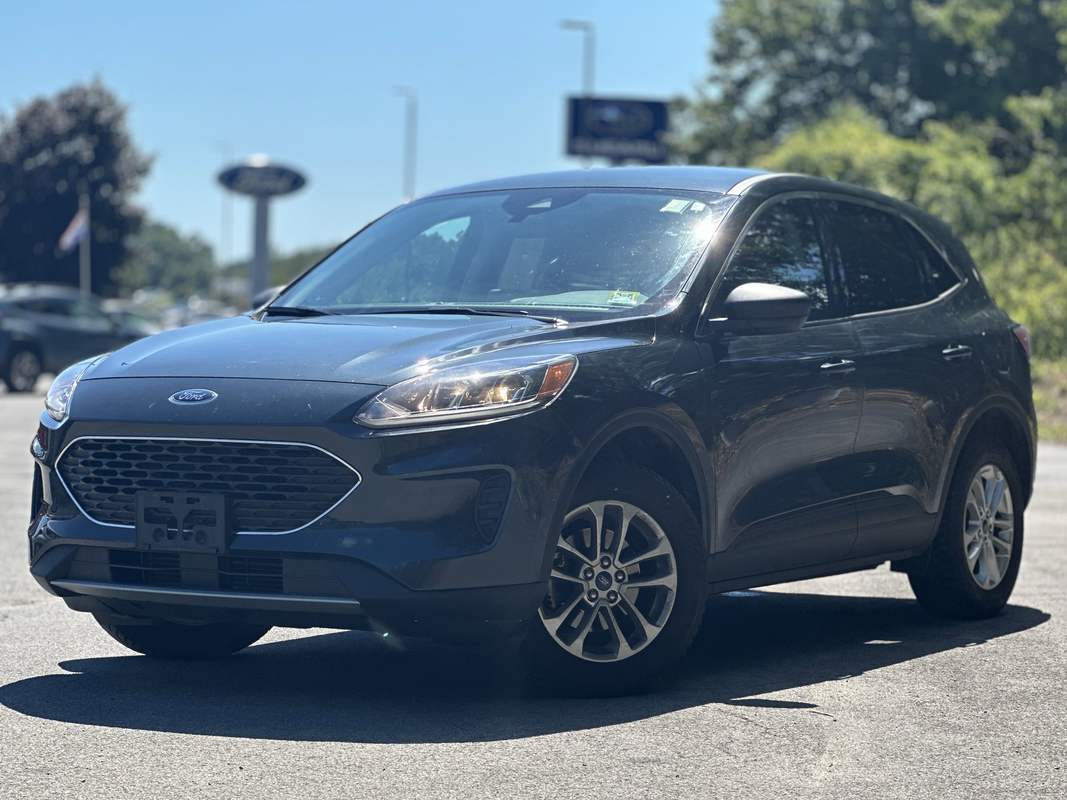 Used 2022 Ford Escape SE w/ Convenience Package