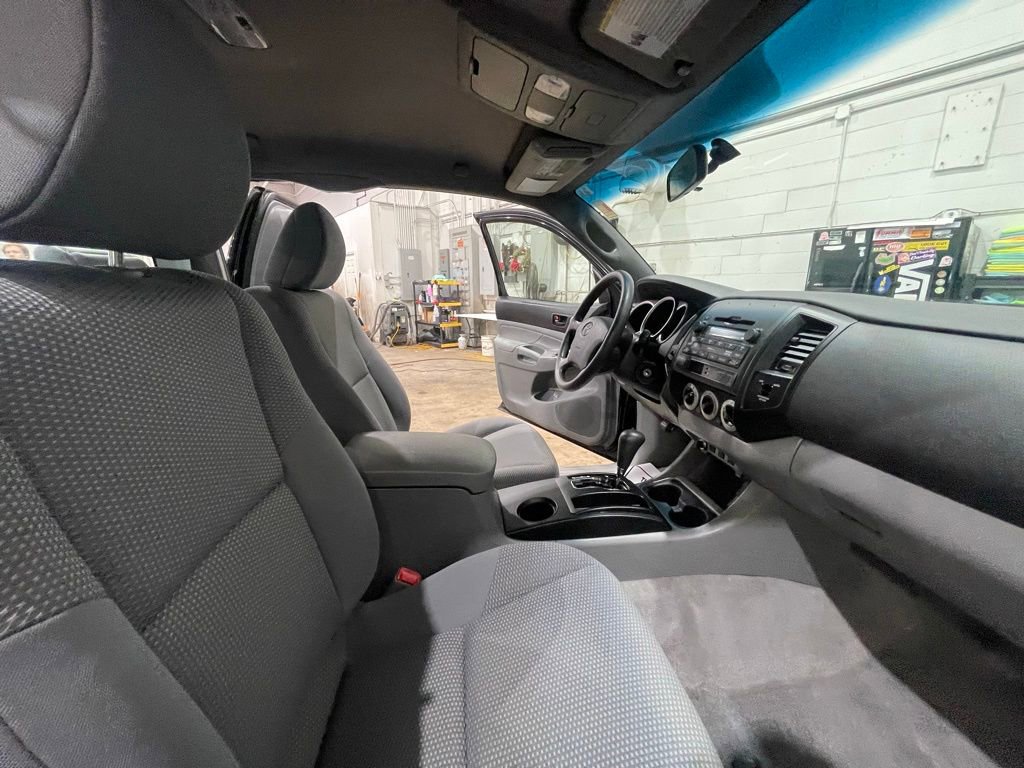 Used 2010 Toyota Tacoma 4x4 Access Cab V6 image 11