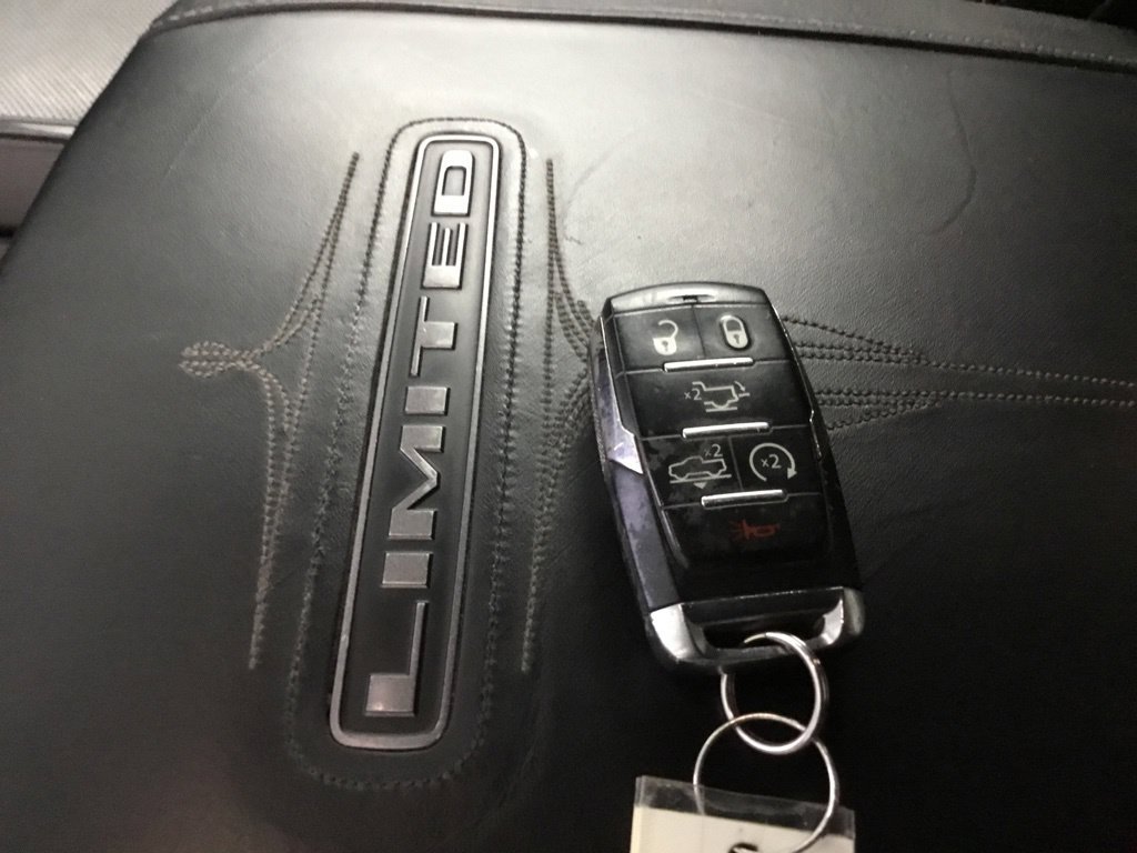 Used 2022 RAM 1500 Limited w/ Body Color Bumper Group AWD/4WD image 10