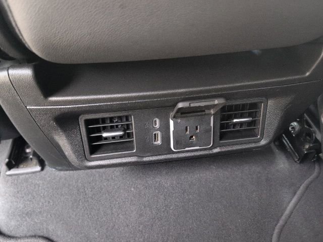 Used 2024 GMC Sierra 1500 SLT AWD/4WD image 6