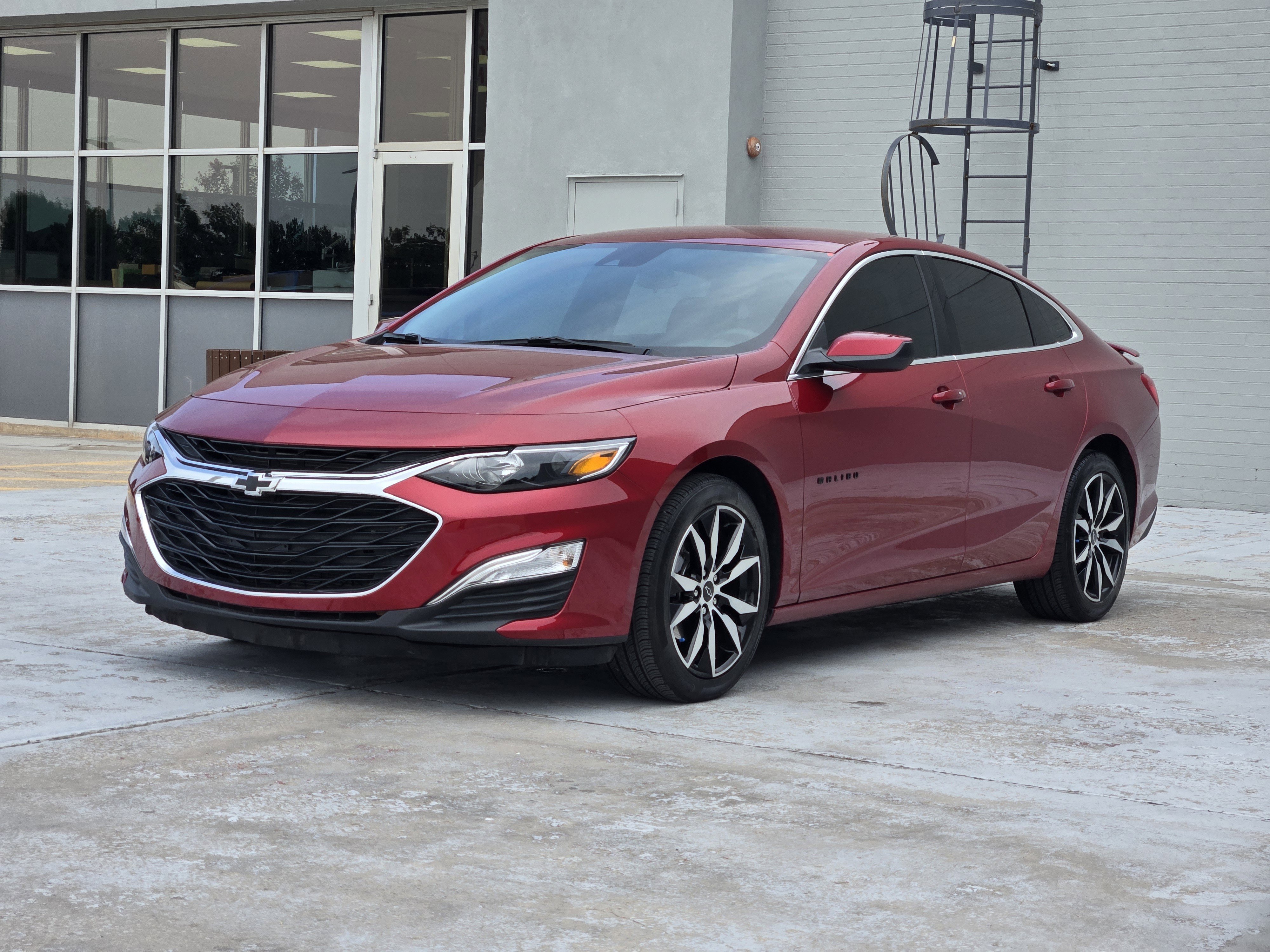 Used 2024 Chevrolet Malibu RS image 4