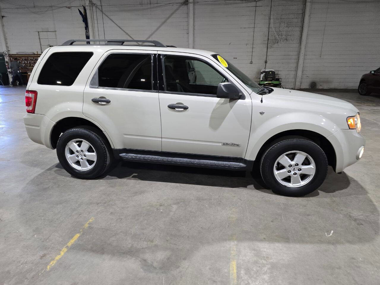 Used 2008 Ford Escape XLT image 16