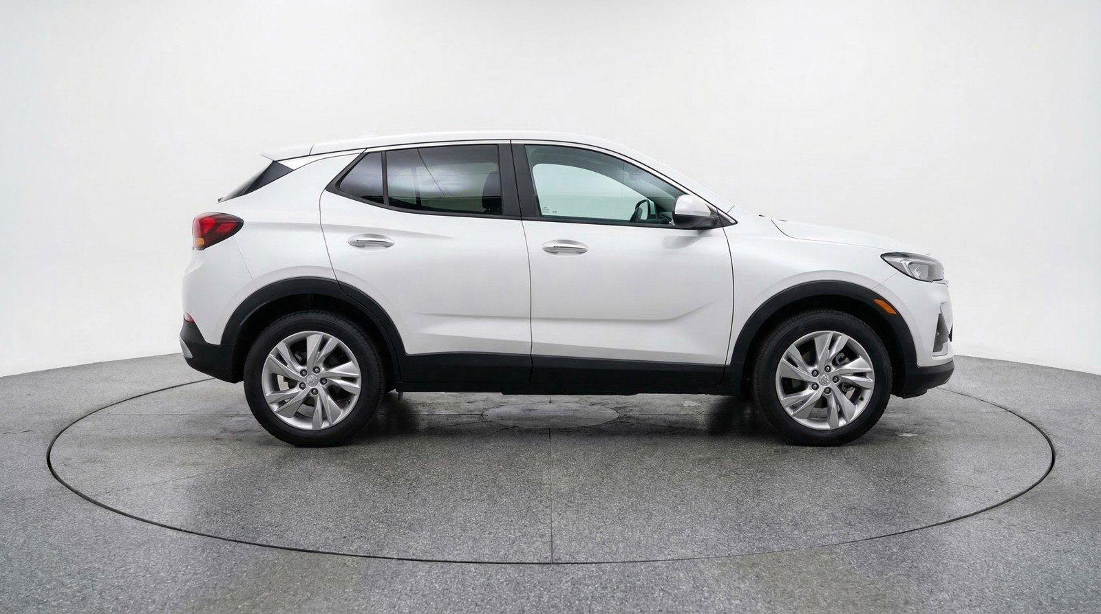 Used 2025 Buick Encore GX Preferred AWD/4WD image 9