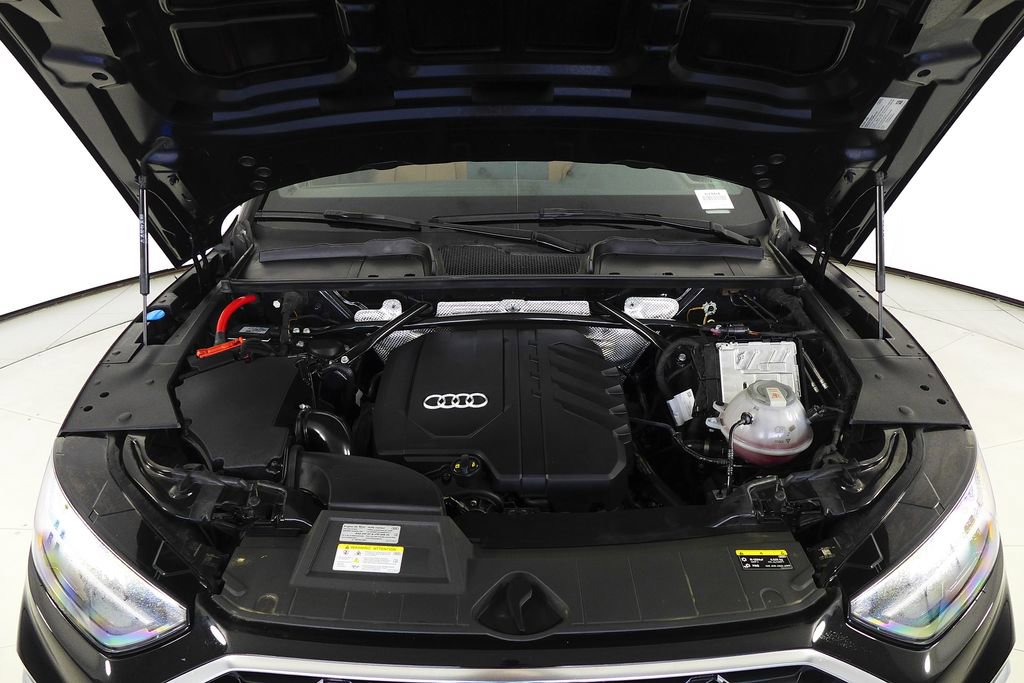 Used 2023 Audi Q5 2.0T Premium w/ Convenience Package image 6