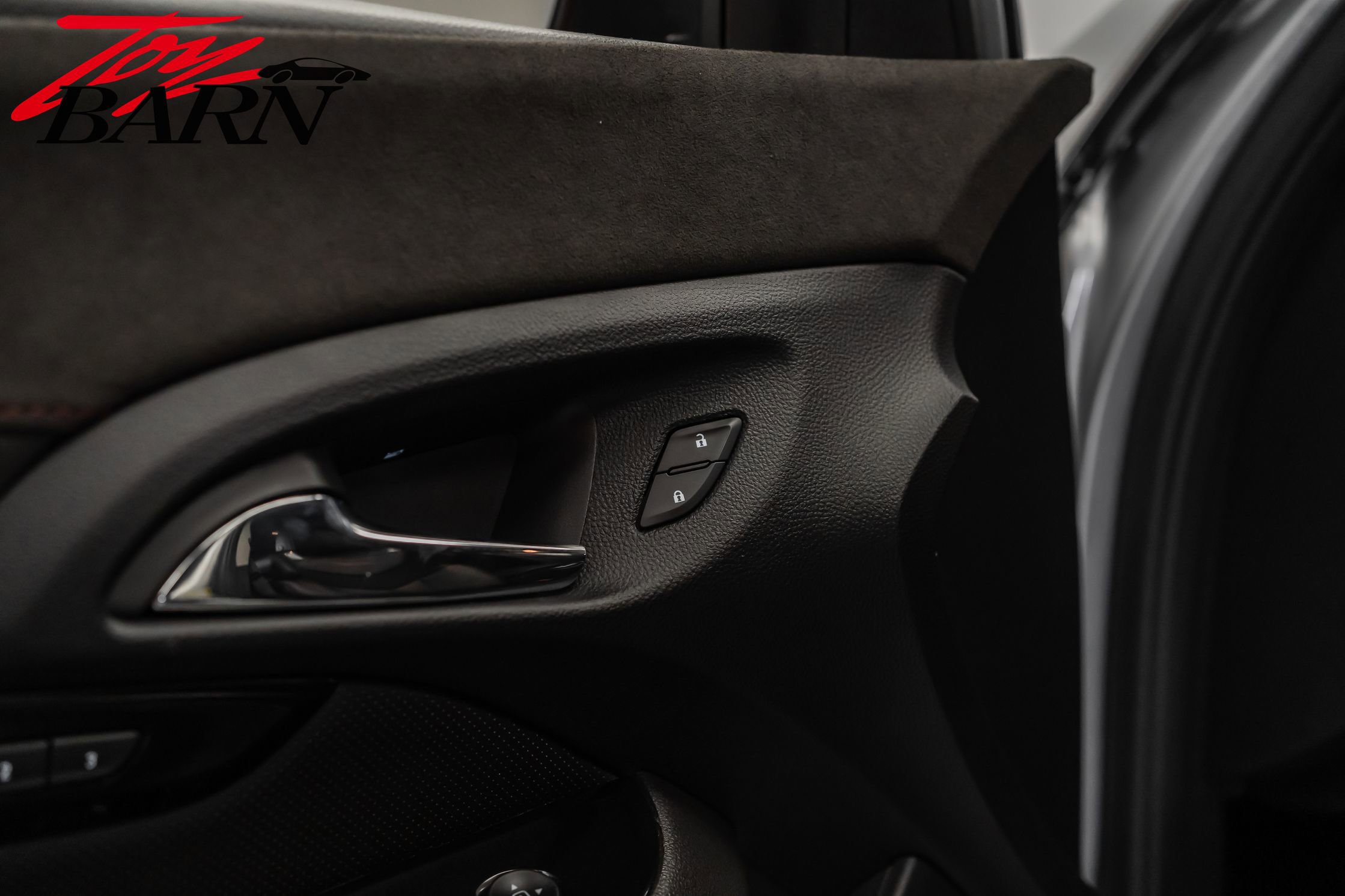 Used 2015 Chevrolet SS image 20