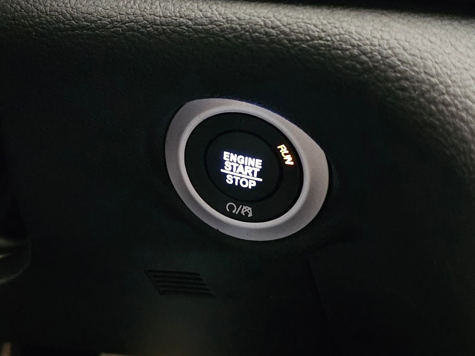 New 2026 Chrysler Pacifica Pinnacle AWD/4WD image 26