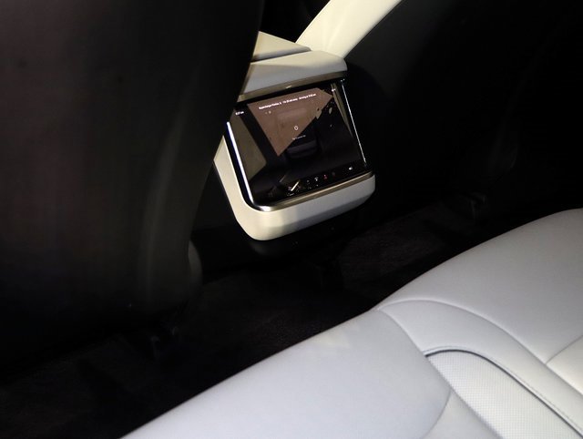Used 2023 Tesla Model S Plaid image 15