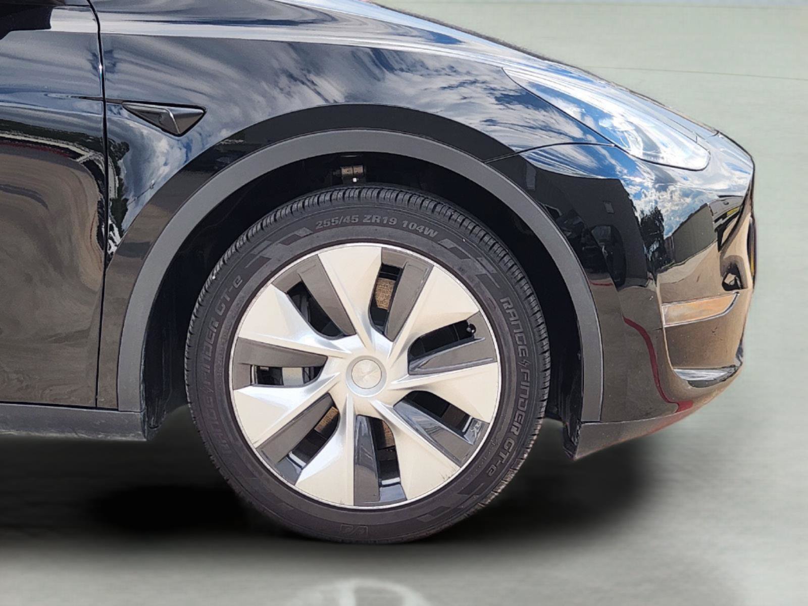 Used 2023 Tesla Model Y Long Range AWD/4WD image 8