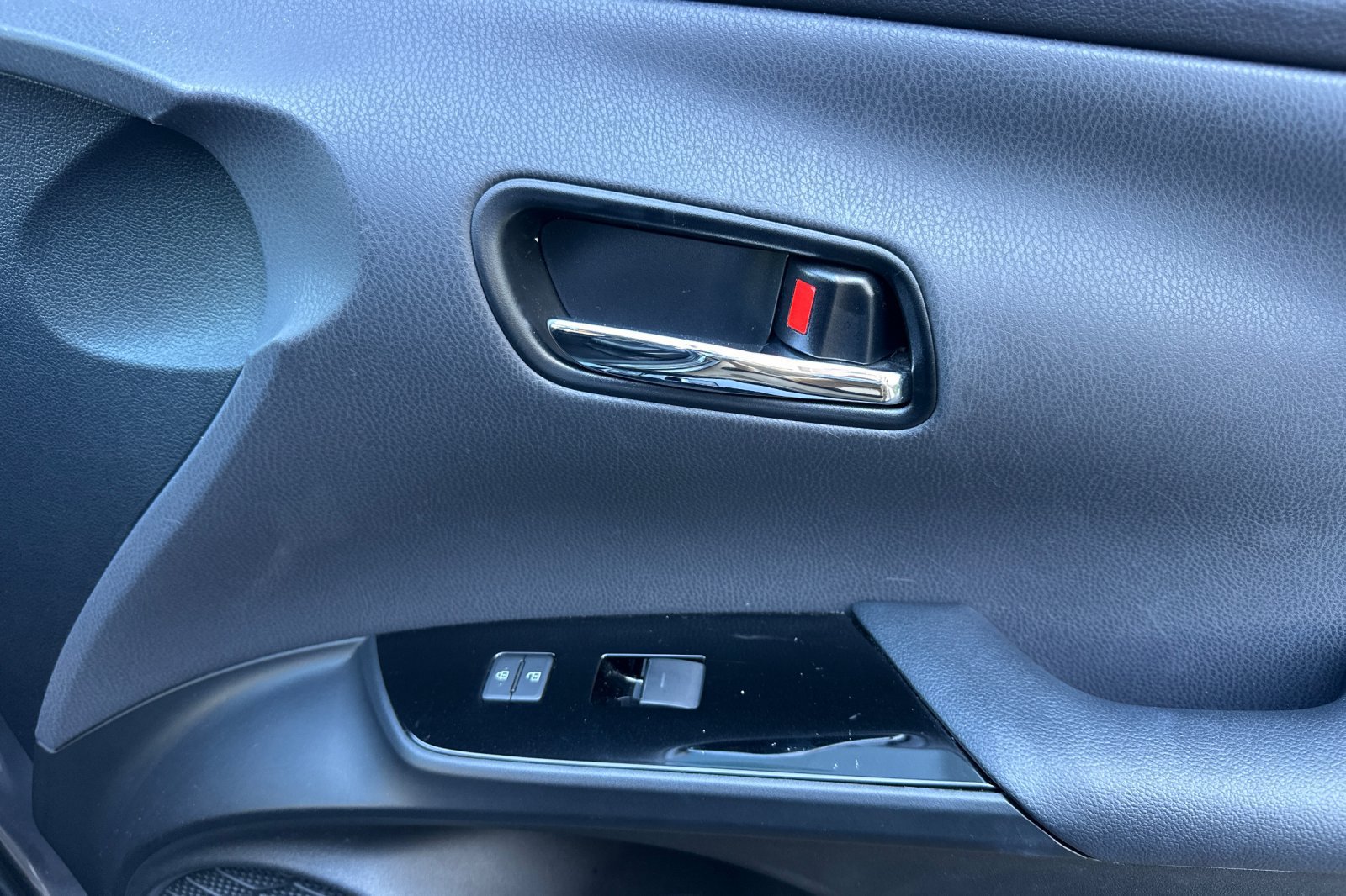Used 2019 Toyota Prius XLE FWD image 21