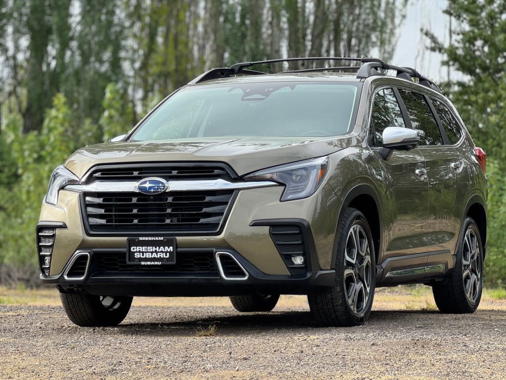 Used 2023 Subaru Ascent Touring AWD/4WD image 3