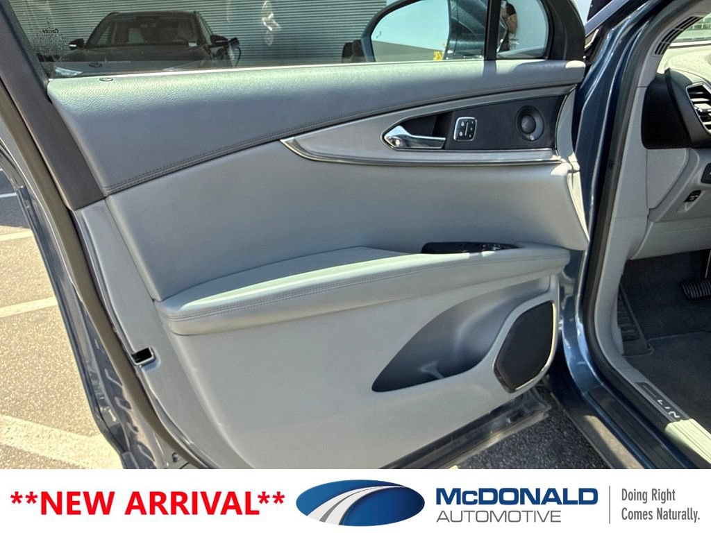 Used 2019 Lincoln Nautilus Reserve FWD image 8