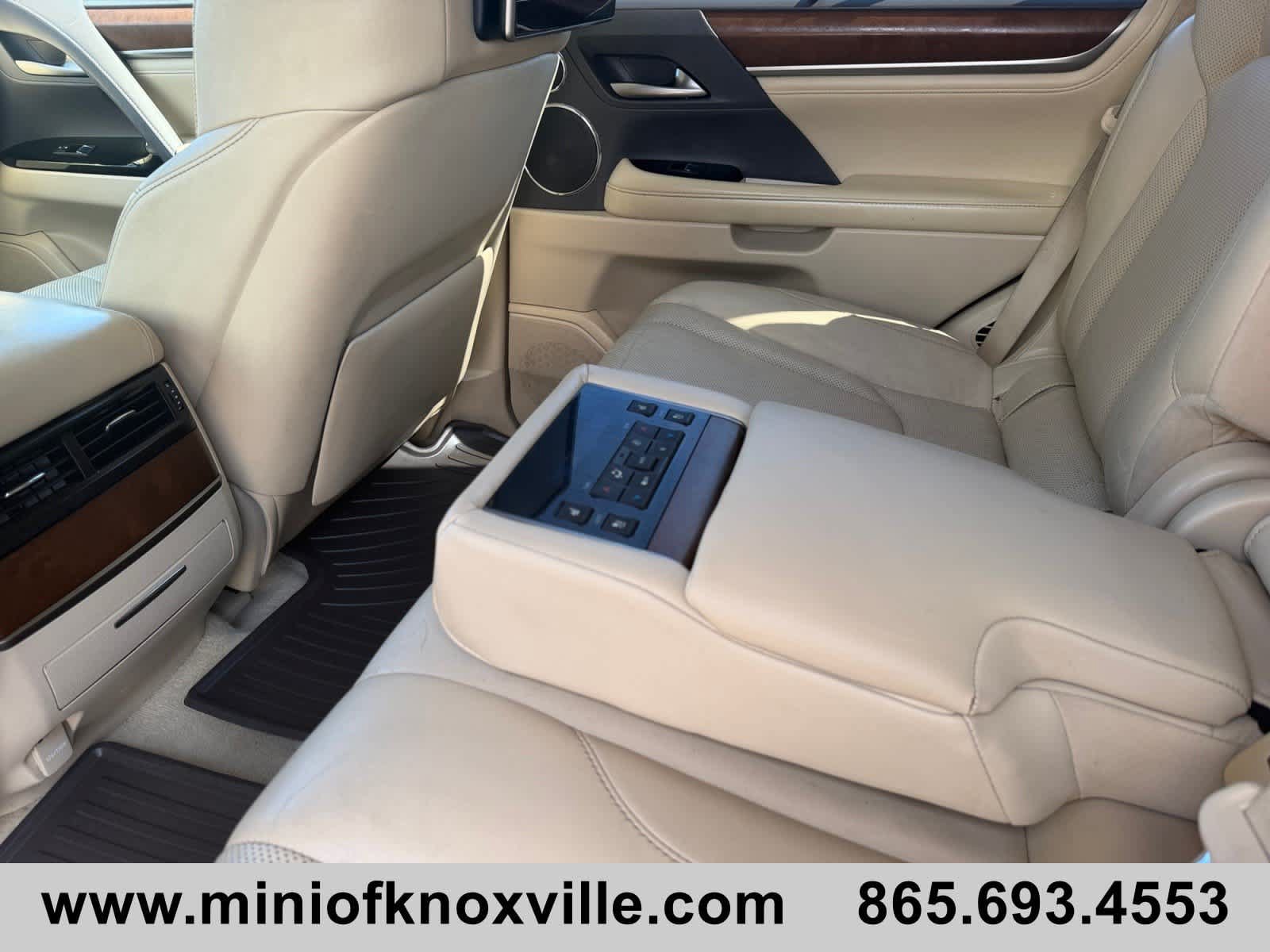 Used 2017 Lexus LX 570 4WD w/ Luxury Package image 21