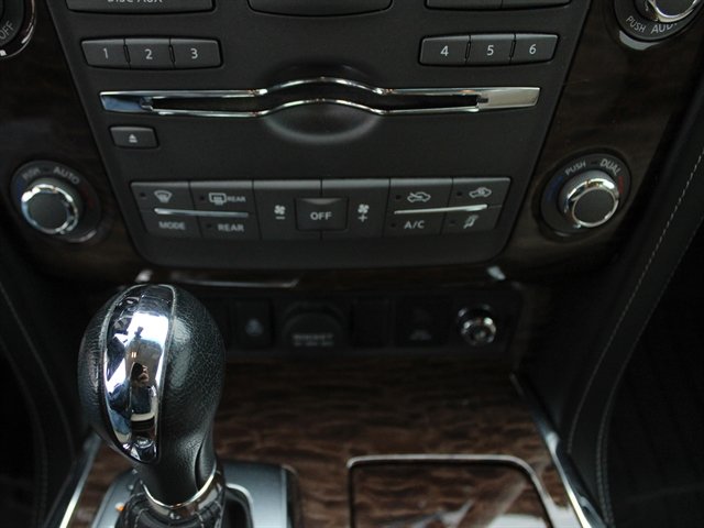 Used 2017 Nissan Armada Platinum w/ Captain Seat Package AWD/4WD image 21