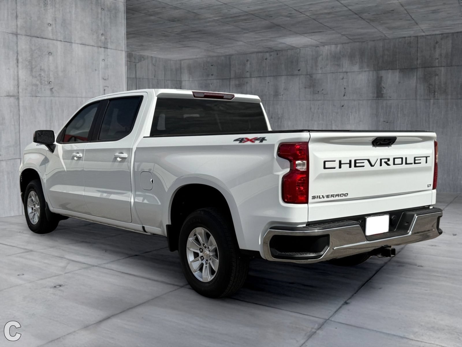 Certified 2024 Chevrolet Silverado 1500 LT w/ Protection Package AWD/4WD image 4