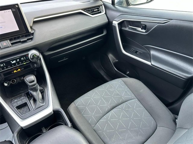 Used 2024 Toyota RAV4 XLE image 15
