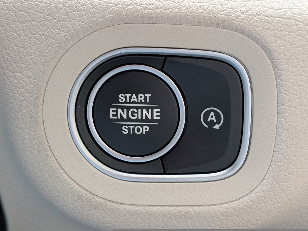 Used 2025 Mercedes-Benz GLE 350 4MATIC image 30