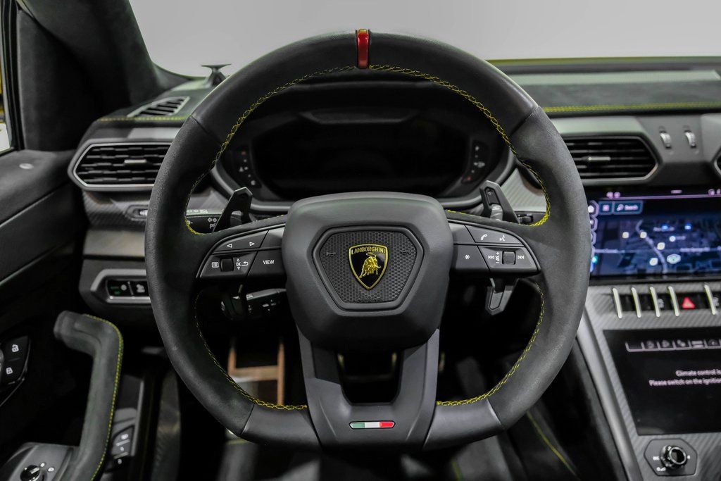 Used 2024 Lamborghini Urus Performante image 14