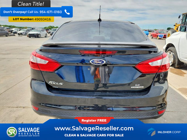 Used 2014 Ford Focus SE FWD image 8