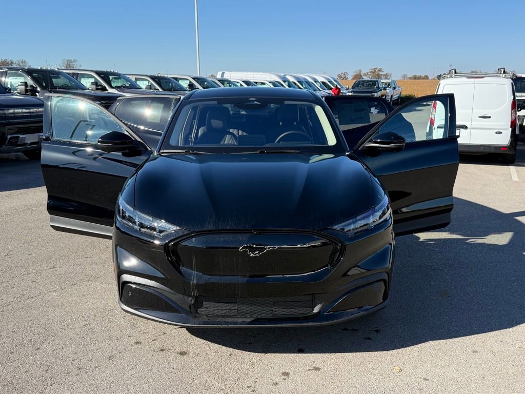 New 2025 Ford Mustang Mach-E Premium image 23