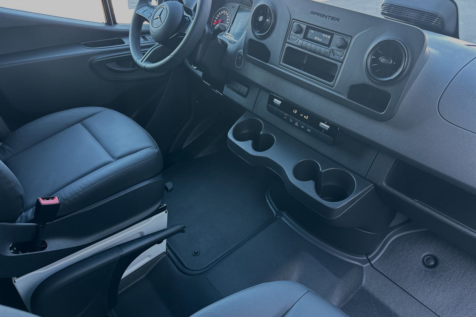 New 2025 Mercedes-Benz Sprinter 2500 image 16