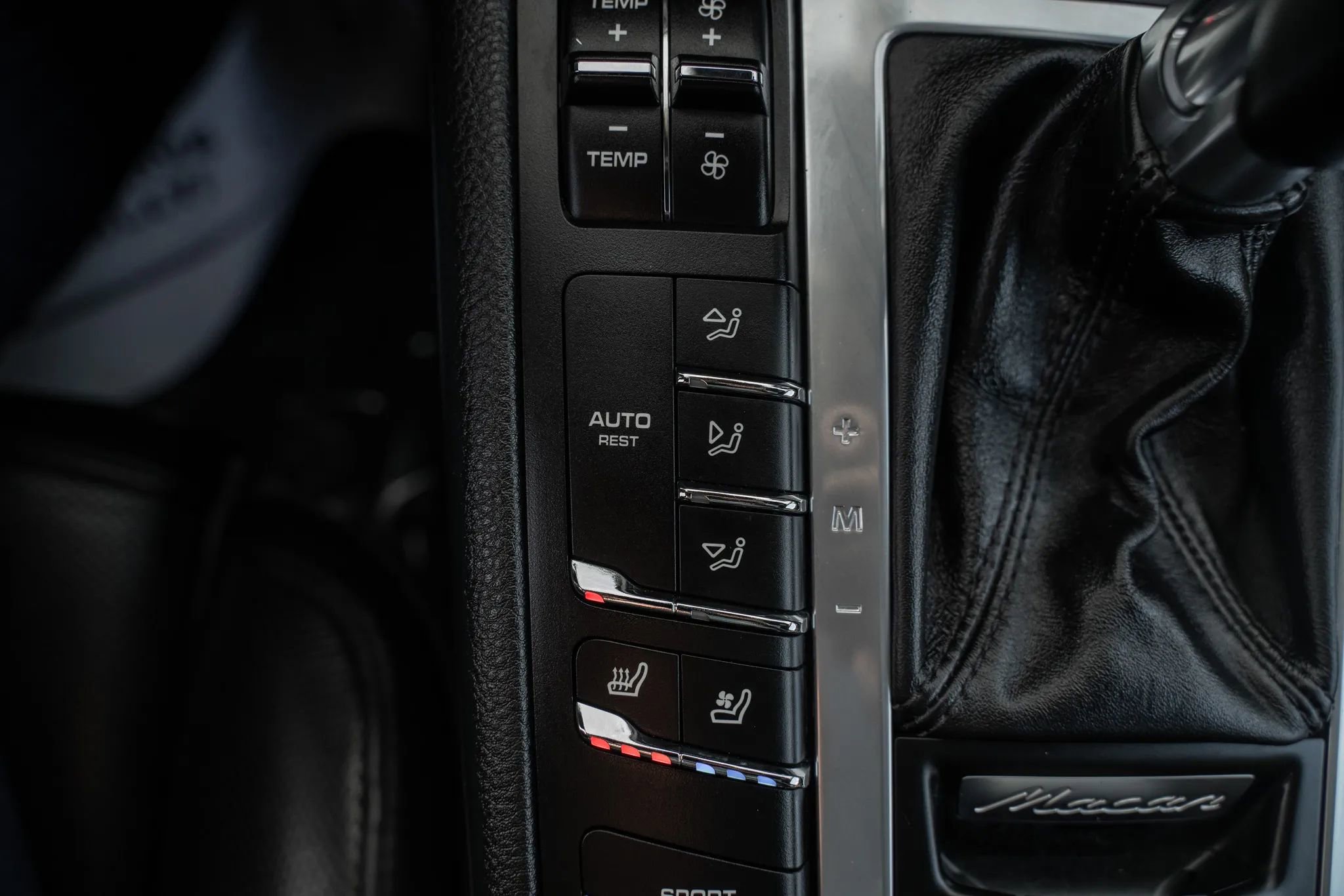 Used 2020 Porsche Macan S image 33