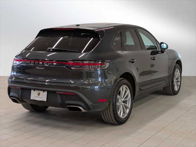 Used 2024 Porsche Macan AWD/4WD image 5