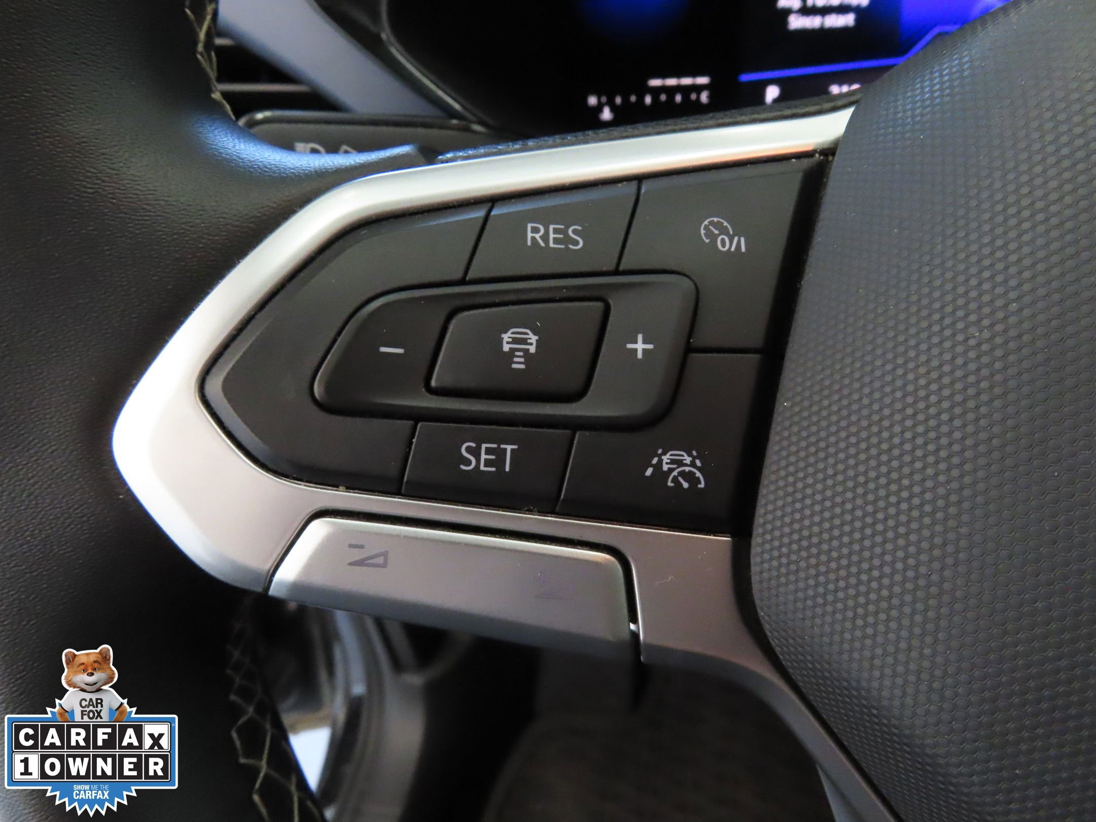 Certified 2022 Volkswagen Taos SE FWD image 15